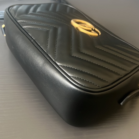 Gucci GG Marmont Quilted Small Shoulder Bag - Picture 7 of 15